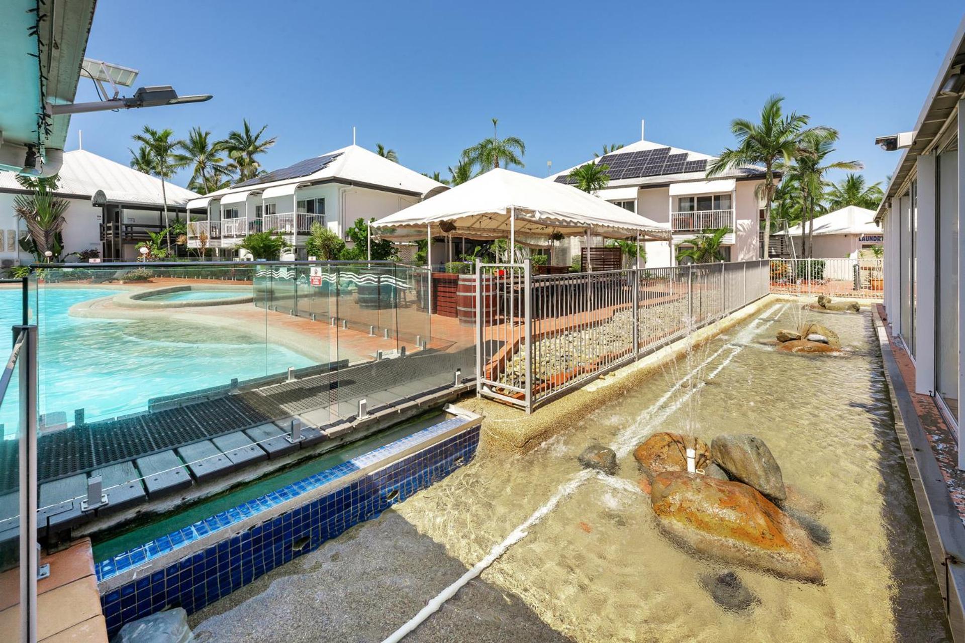 The Resort At Dolphin Heads Макай Екстериор снимка